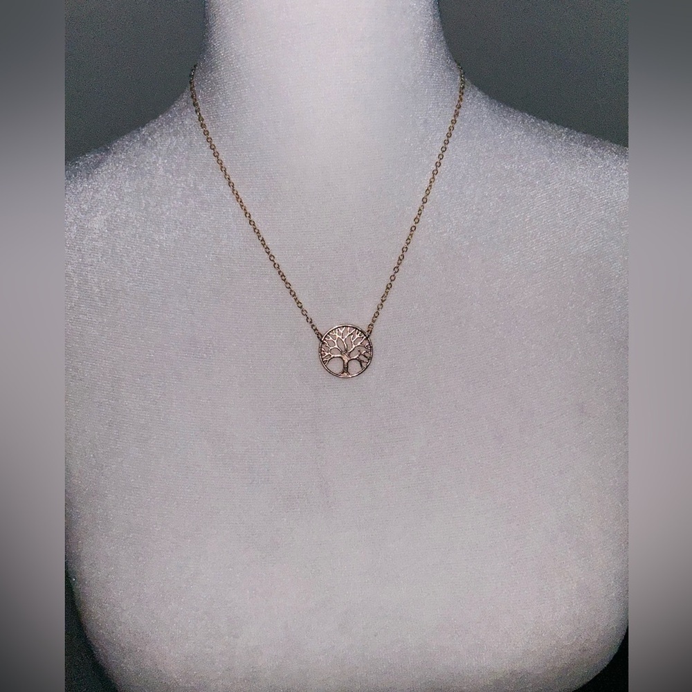 Gold Tree of Life Pendant Necklace NWOT